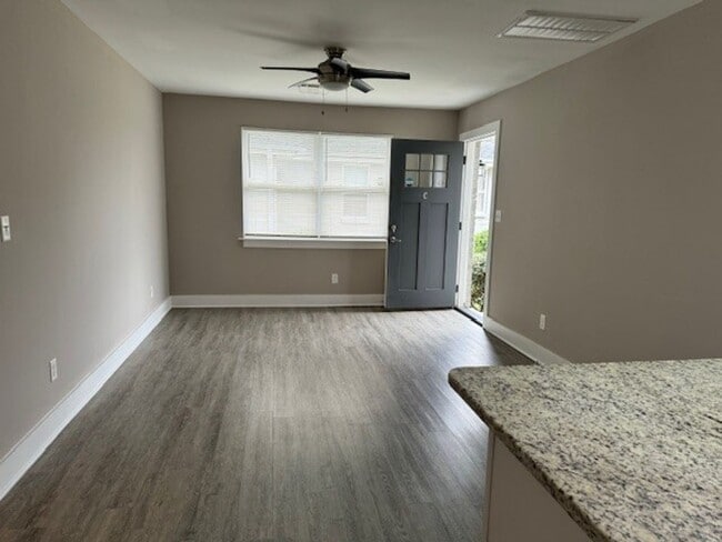 Photo - 524 26th Ave N Unidad C