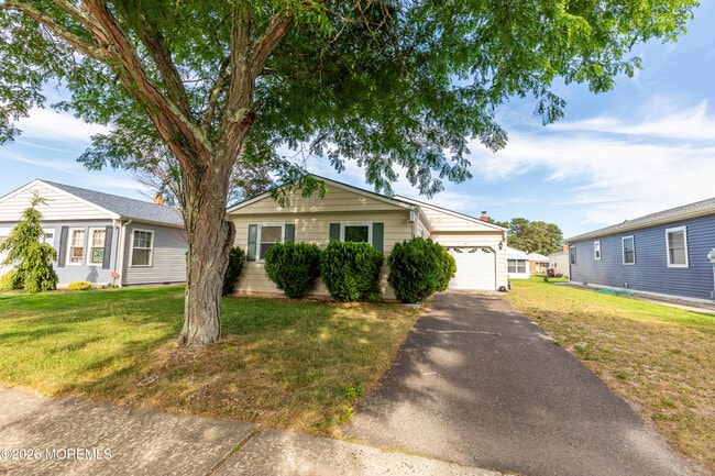 Building Photo - 12 Mayaquez Ln