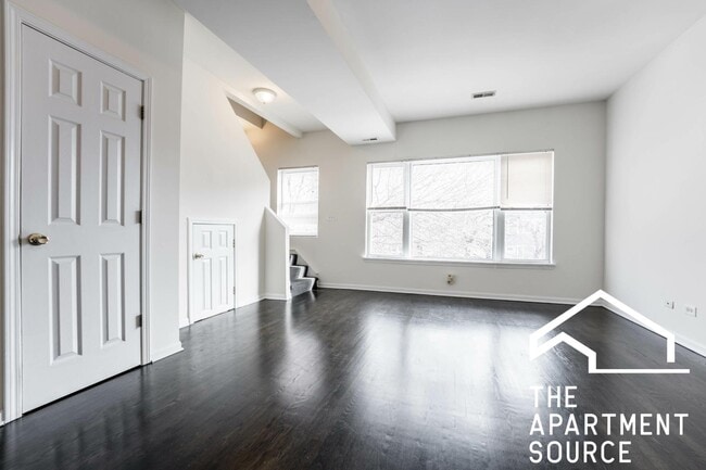 Photo - 2440 N Ashland Ave Unit 2