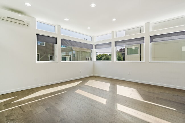 Photo - 2416 NW 62nd St
