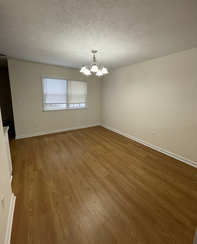 7 Donnell Ave