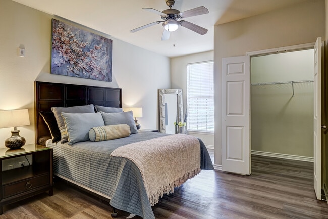 Photo - Paramount at Cedar Lodge