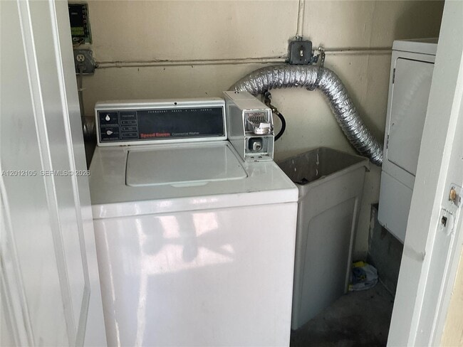 Photo - 2079 NE 167th St Unit 1