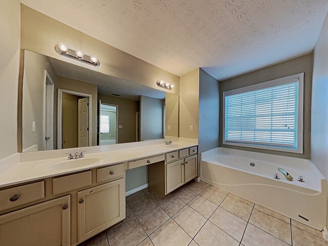 Photo - 1217 Everwood Dr SW