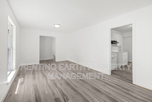 Photo - 600 Westwood Ave