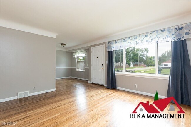 Photo - 3 br, 1 bath House - 18802 Lennane