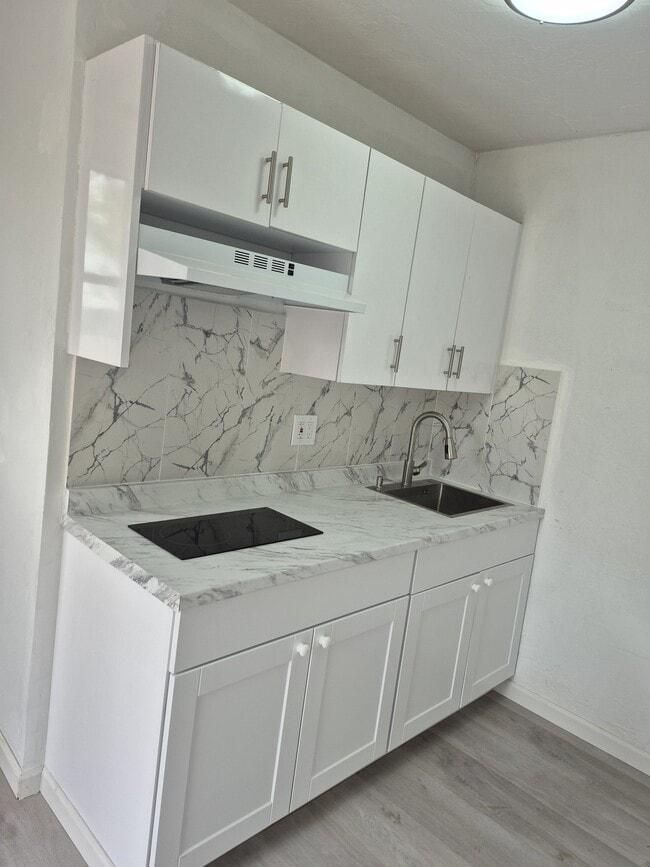 Photo - 628 SW Krome Ter Unidad 3