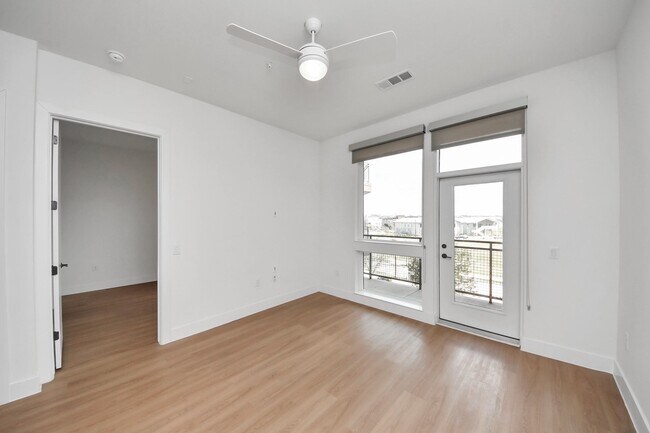 Photo - 2810 Riverby Rd Unit 263