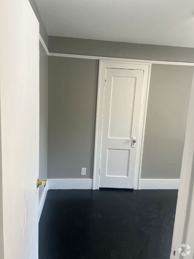 Building Photo - 7543 Lozier Ave Unit 1 Rental