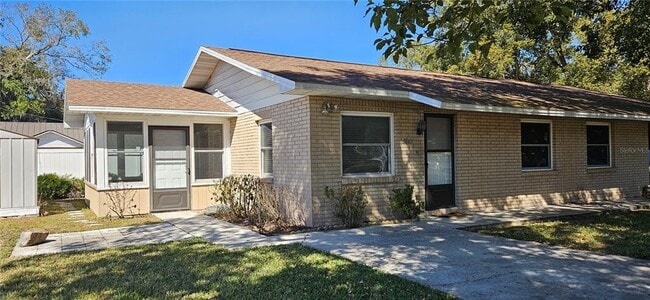 Building Photo - 38101 10th Ave