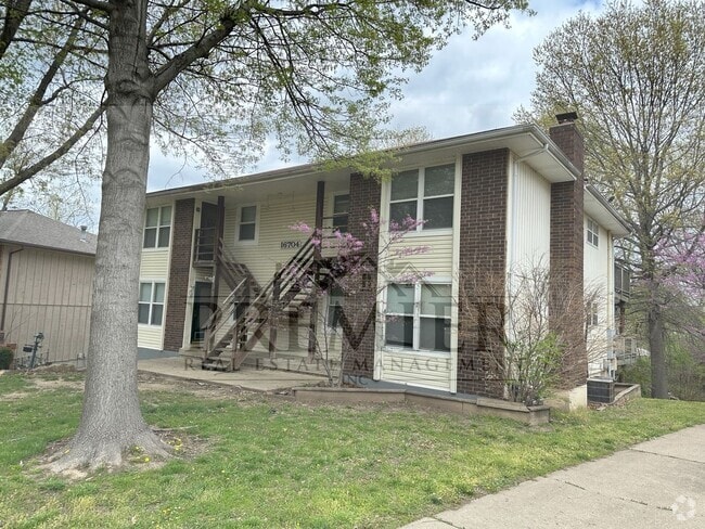 Building Photo - 16704 E 28th Pl Unit 16704- #D Rental