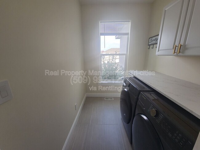 Photo - 3606 Cook Ln