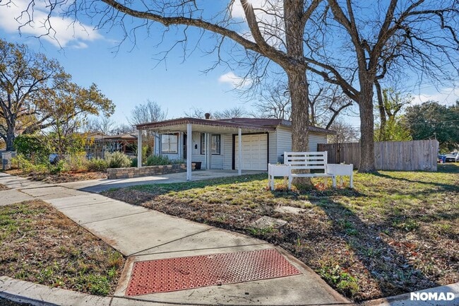 Building Photo - 254 Freiling