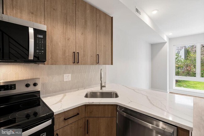 Photo - 2207 N Franklin St