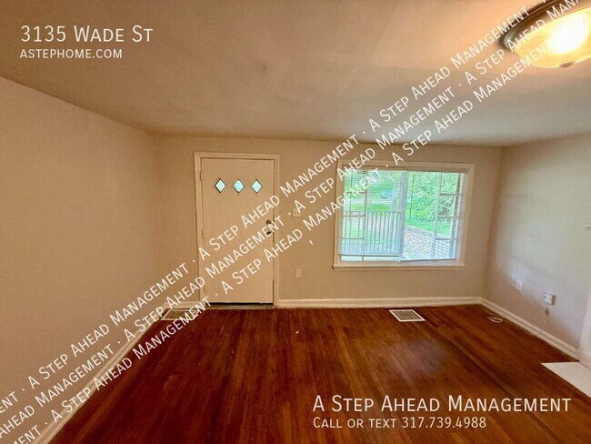 Photo - 3135 Wade St