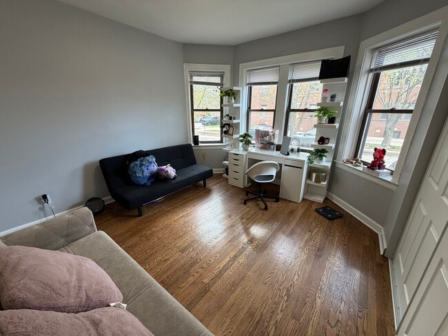 Photo - 3219 W Balmoral Ave Unit 1