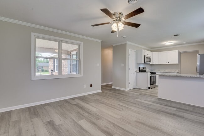 Photo - 250 Almon Ct
