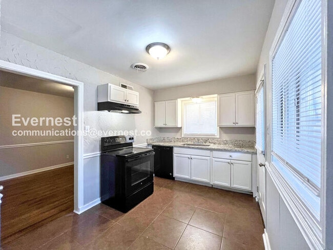 Photo - 4146 Rhodes Ave