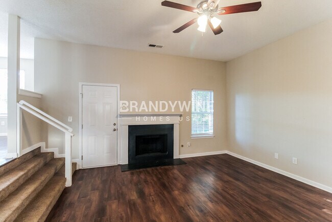 Photo - 801 Edenberry Ln