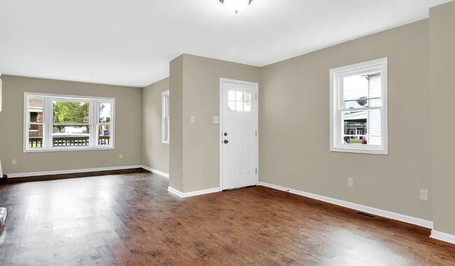 Photo - Bright 3 Bedroom, 2 Bath Home In East Pennsboro!