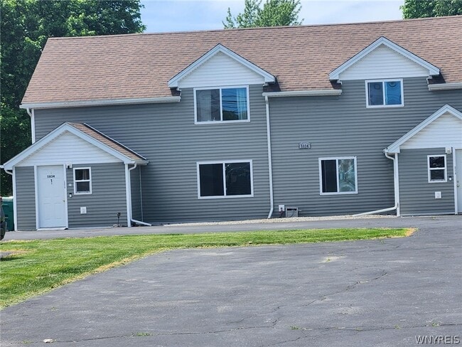 Building Photo - 5834 S Transit Rd