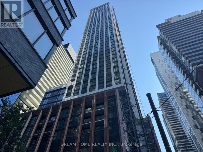 Photo - 400 King St W Unit 521