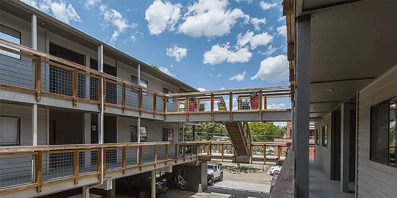 Photo - 2037 Walnut St