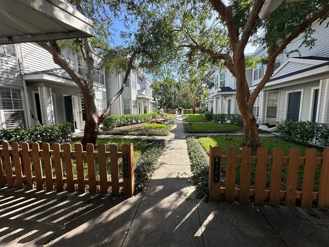 Building Photo - 603 S Dakota Ave Unit 5-A