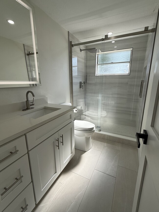 Photo - 8114 N Newport Ave