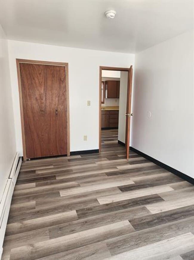 Building Photo - Spacious Home in Prime Location at Fairbanks Unit SS 3