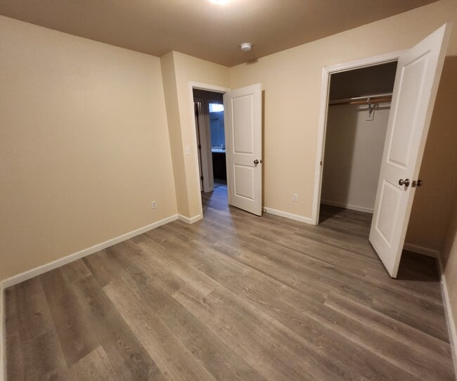 Photo - 9270 SE Caruthers St