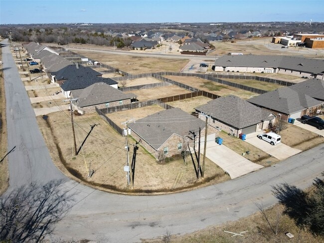 Photo - 2303 Norwood St