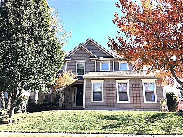 Building Photo - 270 Huntington Dr Rental