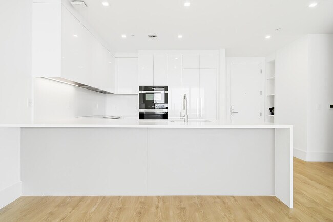 Photo - 220 Lake Shore Dr Unit 815