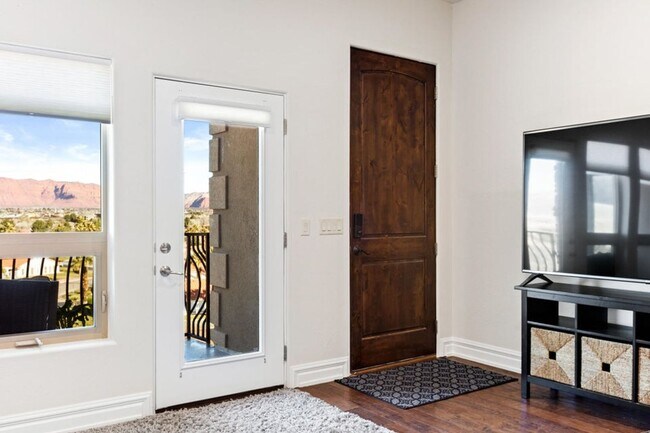 Photo - Bella Terrazza FURNISHED CONDO -- Golf C...