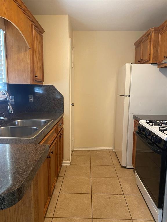 Photo - 15158 Grassington Dr