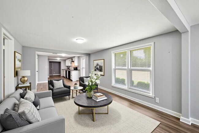 Photo - 110 Maplewood St