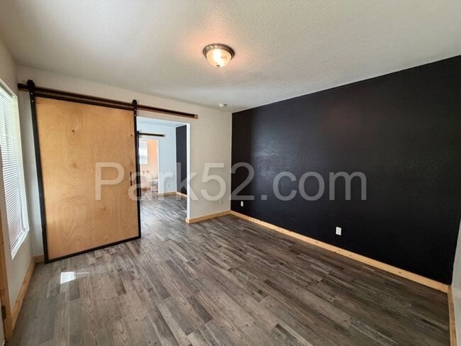Photo - 1 Bed 1 Bath Tacoma Apartment - Small Pet Friendly Unit 5231-B
