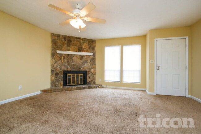 Photo - 724 Jacksons Mill Way NW