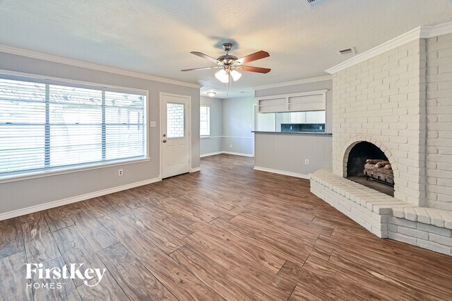 Photo - 11907 Cedarcliff Dr