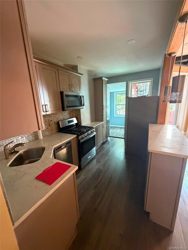 Photo - 27 Stephens Ct Unit 1F