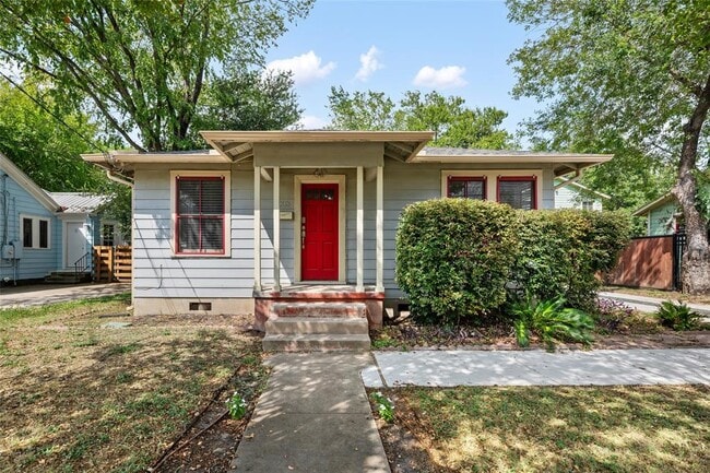 Photo - 1008 E 38th 1/2 St House