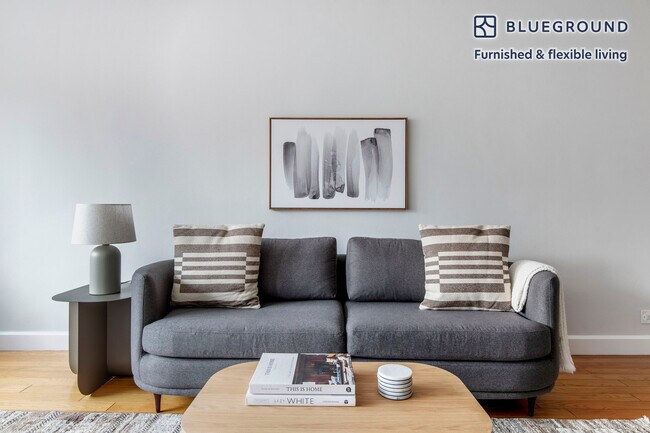 Photo - 360 E 65th St Unidad FL10-ID1284