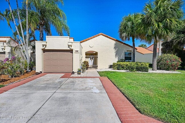 Photo - 730 Spring Valley Dr House