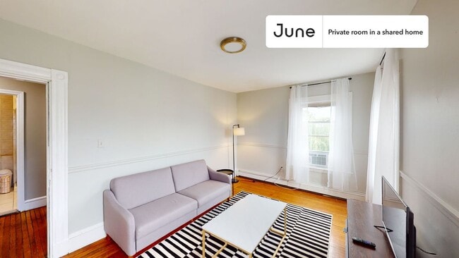 Photo - Room in Shared 4 bed/2 bath home Unidad D