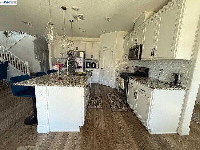 Photo - 1509 Adelsheim Ave
