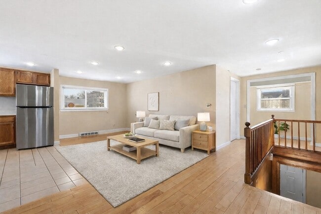 Building Photo - 187 Hampshire St