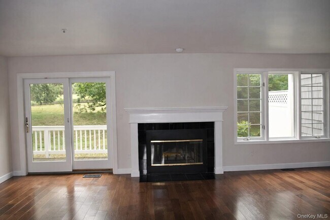 Photo - 42 Clarewood Dr