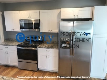 Photo - 771 McClelland St