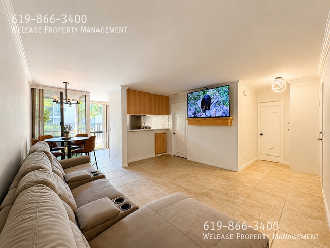 Photo - 6930 Hyde Park Dr